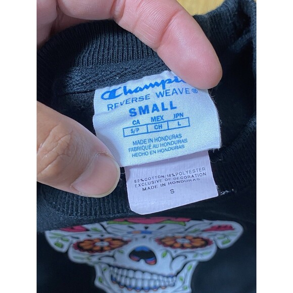 Champion Reverse Weave DIA DE LOS MUERTOS Sweatshirt Black Size Small 20pit2pit - Picture 4 of 7